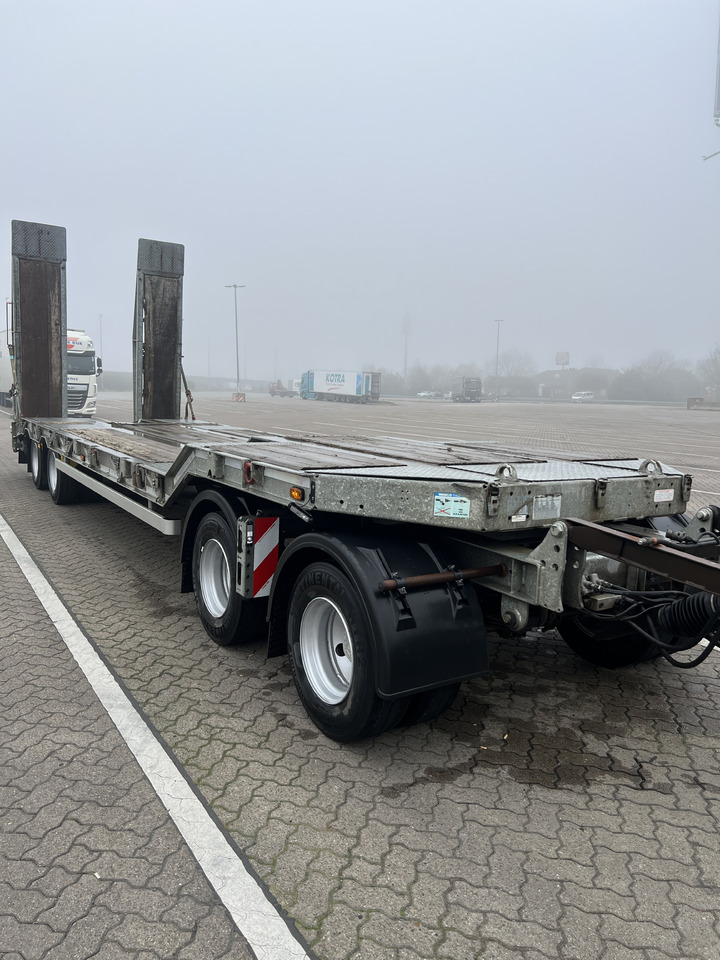 MÜLLER MITTELTAL T4 PROFI 40,0 - Tieflader Anhänger: das Bild 2 MÜLLER MITTELTAL T4 PROFI 40,0 - Tieflader Anhänger: das Bild 2
