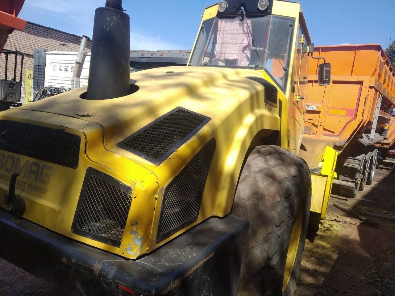 BOMAG BW 213 DH-4 - Walzenzug: das Bild 3 BOMAG BW 213 DH-4 - Walzenzug: das Bild 3