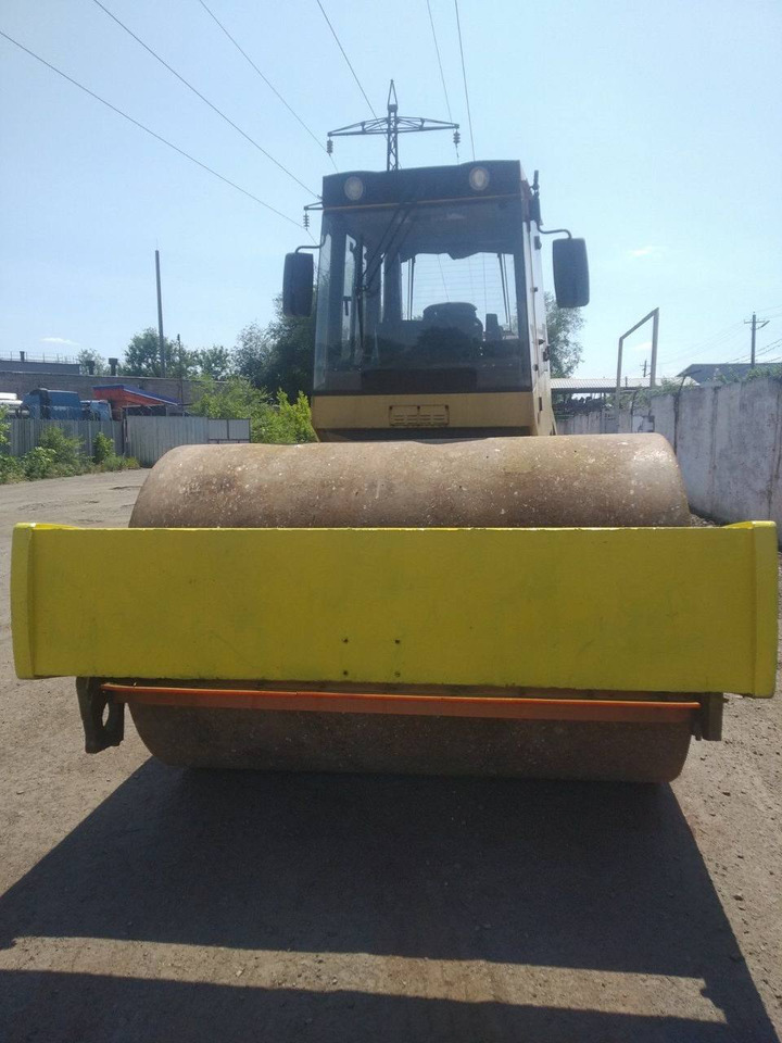 BOMAG BW 216 DH-4 - Walzenzug: das Bild 3 BOMAG BW 216 DH-4 - Walzenzug: das Bild 3