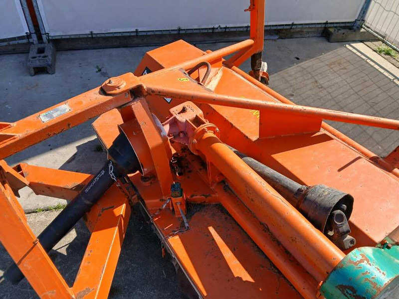 Holaras A170 SP-V - Landmaschine: das Bild 3 Holaras A170 SP-V - Landmaschine: das Bild 3