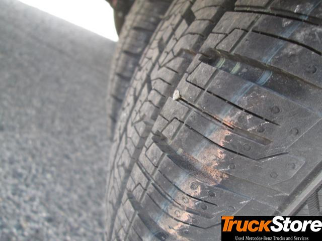 FUSO Canter 3C15 - Koffer Transporter: das Bild 5 FUSO Canter 3C15 - Koffer Transporter: das Bild 5