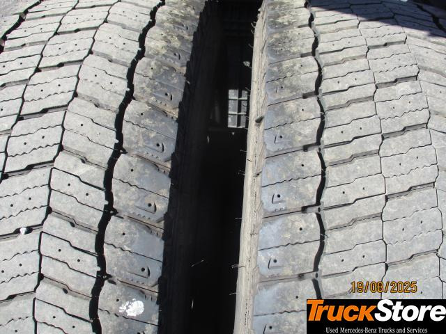 Sattelzugmaschine Mercedes-Benz Actros 1845 LS nRL: das Bild 8