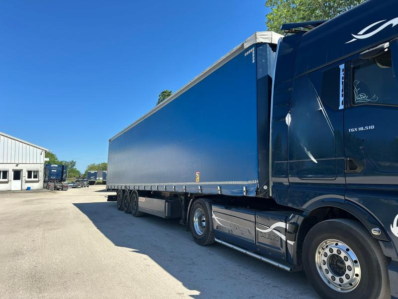 Fruehauf - Planenauflieger: das Bild 1 Fruehauf - Planenauflieger: das Bild 1