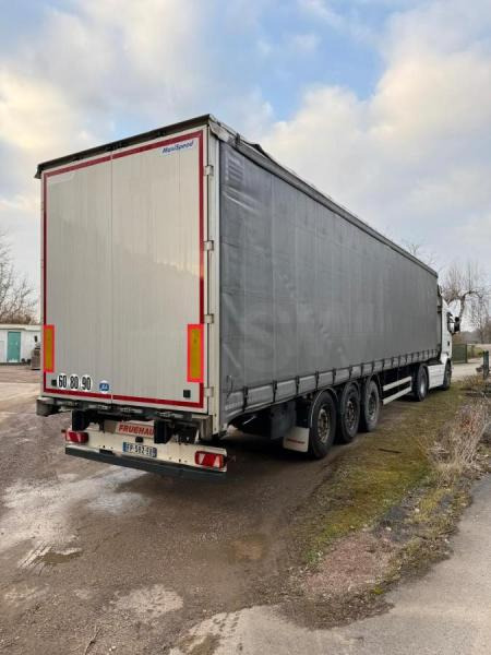Fruehauf - Planenauflieger: das Bild 4 Fruehauf - Planenauflieger: das Bild 4
