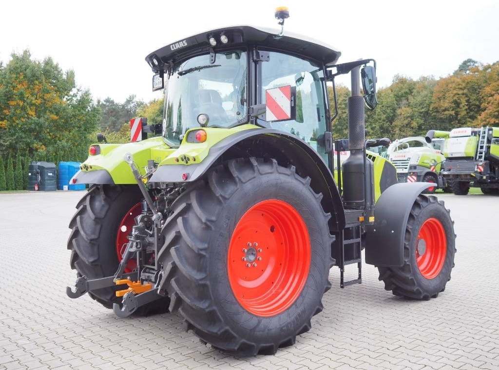 Claas Arion 610 CIS - Traktor: das Bild 3 Claas Arion 610 CIS - Traktor: das Bild 3