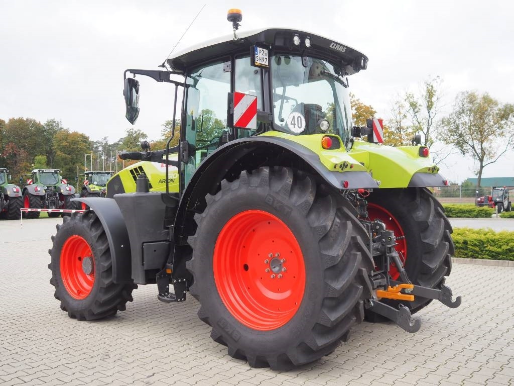 Claas Arion 610 CIS - Traktor: das Bild 2 Claas Arion 610 CIS - Traktor: das Bild 2
