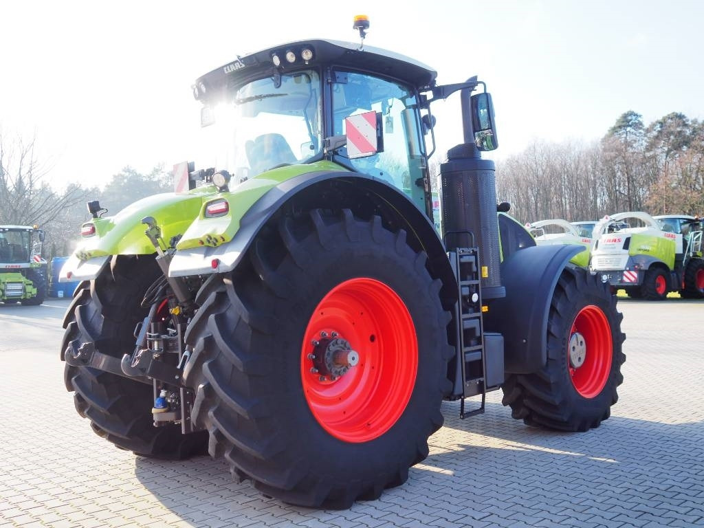 Claas Axion 920 CMATIC, GPS, CEMIS 1200, PTO - Traktor: das Bild 3 Claas Axion 920 CMATIC, GPS, CEMIS 1200, PTO - Traktor: das Bild 3
