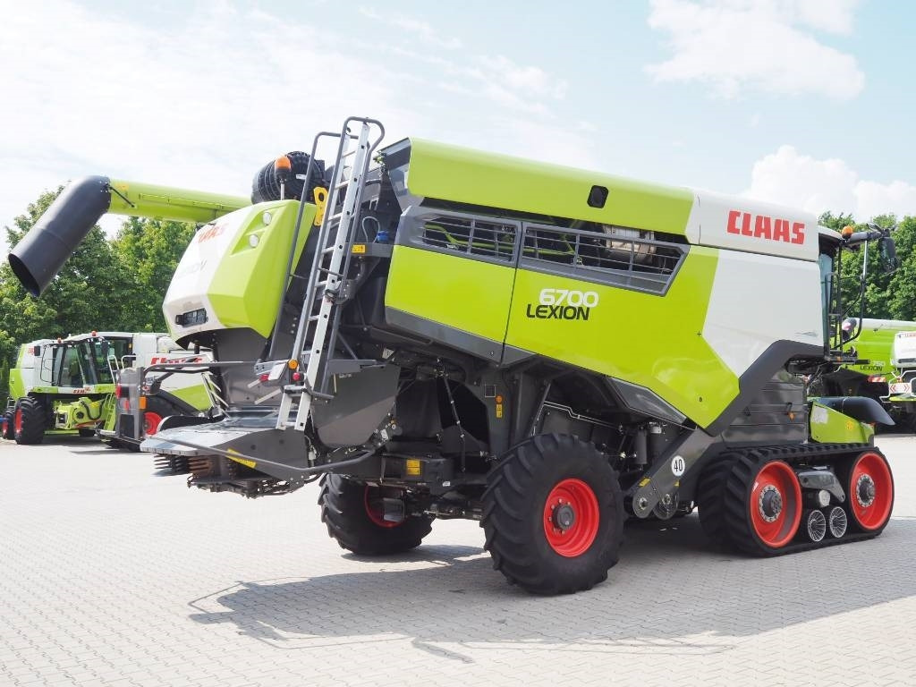 Claas Lexion 6700TT GPS + V770 - Mähdrescher: das Bild 3 Claas Lexion 6700TT GPS + V770 - Mähdrescher: das Bild 3