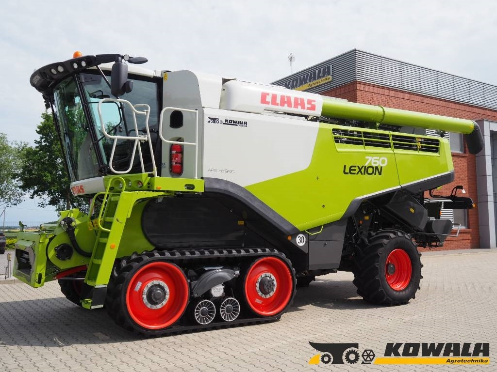 Claas Lexion 760TT + V930 - Mähdrescher: das Bild 1 Claas Lexion 760TT + V930 - Mähdrescher: das Bild 1