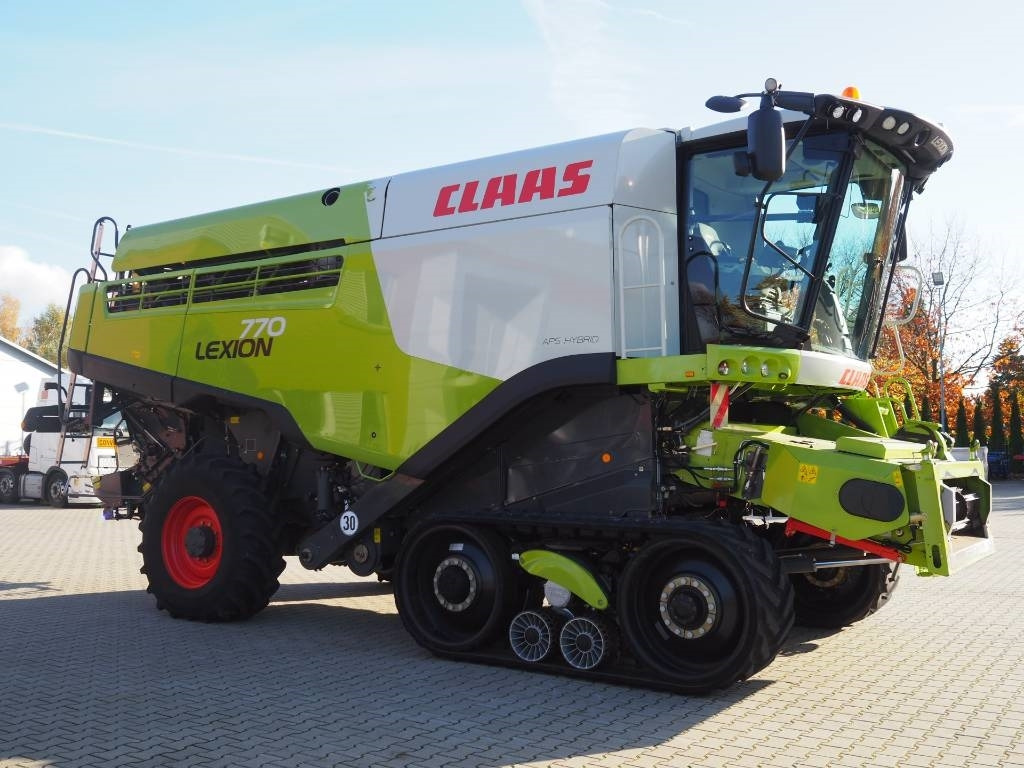 Claas Lexion 770TT 4x4 + V1200 - Mähdrescher: das Bild 4 Claas Lexion 770TT 4x4 + V1200 - Mähdrescher: das Bild 4