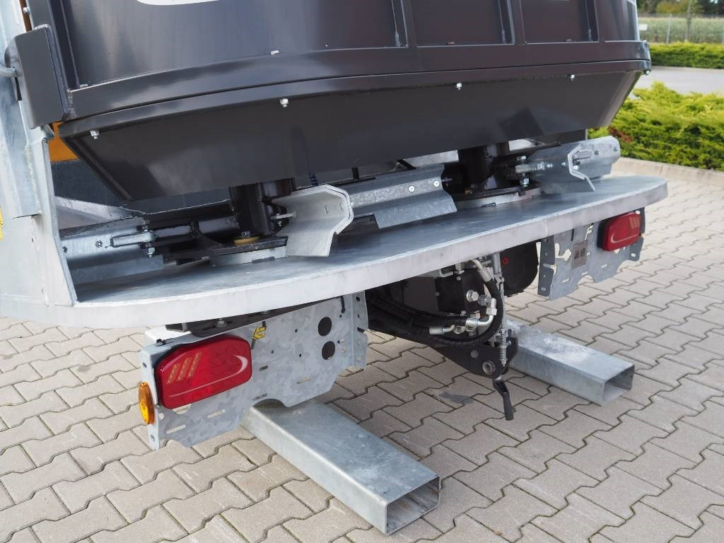 Fliegl S-2/SAW Profi - Dungstreuer: das Bild 4 Fliegl S-2/SAW Profi - Dungstreuer: das Bild 4