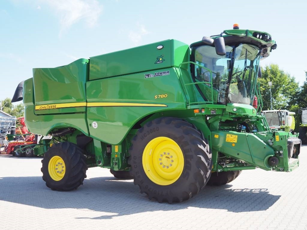 John Deere S780 + 730X - Mähdrescher: das Bild 4 John Deere S780 + 730X - Mähdrescher: das Bild 4