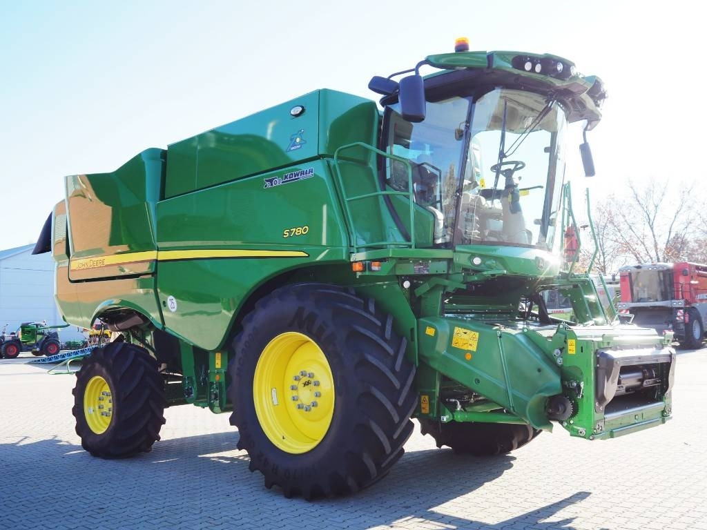 John Deere S780 + 730X - Mähdrescher: das Bild 4 John Deere S780 + 730X - Mähdrescher: das Bild 4