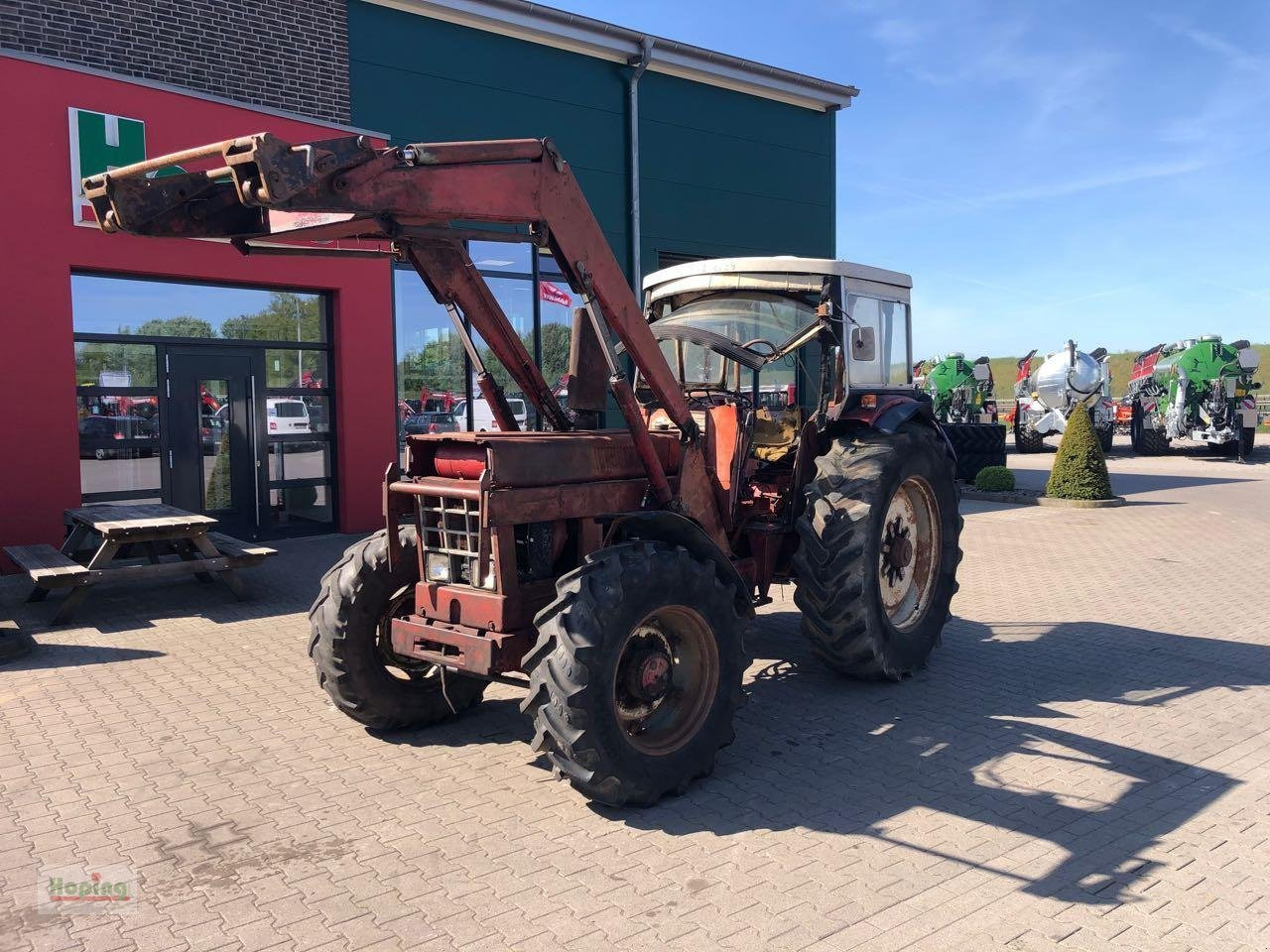 Case IH 1246 AS - Traktor: das Bild 2 Case IH 1246 AS - Traktor: das Bild 2
