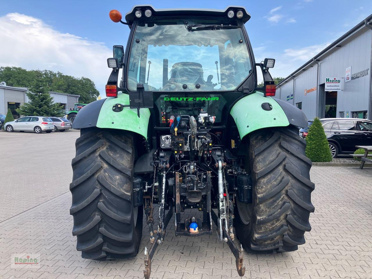 Deutz-Fahr Agrotron TTV 420 - Traktor: das Bild 3 Deutz-Fahr Agrotron TTV 420 - Traktor: das Bild 3