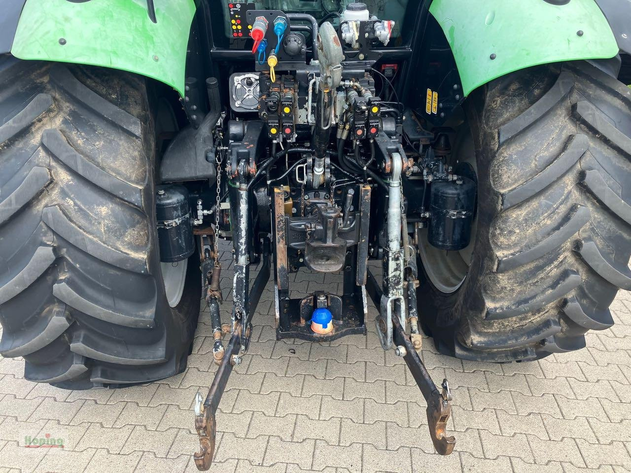 Deutz-Fahr Agrotron TTV 420 - Traktor: das Bild 4 Deutz-Fahr Agrotron TTV 420 - Traktor: das Bild 4