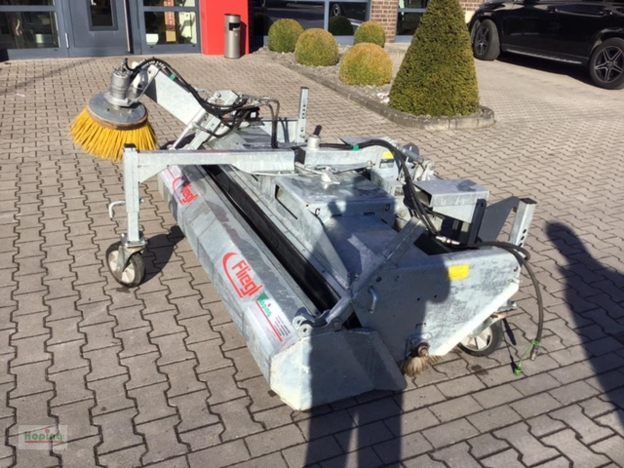 Fliegl 2300mm/Atlas SW - Kehrbesen: das Bild 2 Fliegl 2300mm/Atlas SW - Kehrbesen: das Bild 2