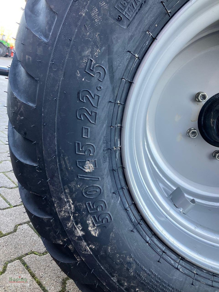 Kubota BV6190 CF 15 N - Rundballenpresse: das Bild 4 Kubota BV6190 CF 15 N - Rundballenpresse: das Bild 4