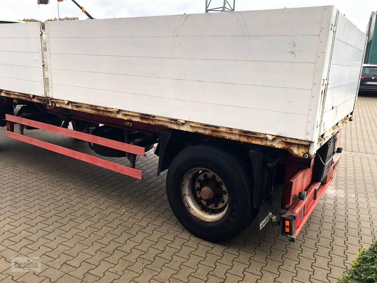 Pritschenanhänger/ Plattformanhänger Schmitz Gotha AFPR18: das Bild 12 Pritschenanhänger/ Plattformanhänger Schmitz Gotha AFPR18: das Bild 12