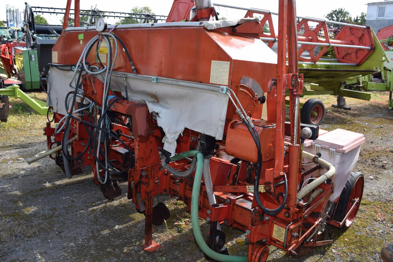Becker Aeromat T6Z - Einzelkornsämaschine: das Bild 5 Becker Aeromat T6Z - Einzelkornsämaschine: das Bild 5