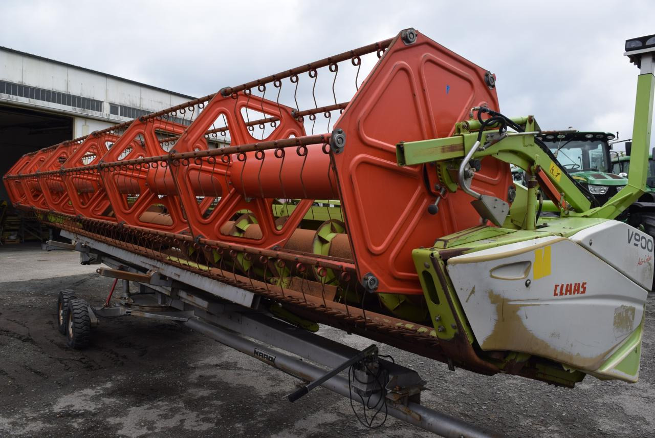 CLAAS V900 *Schneidwerk* - Schneidwerk: das Bild 1 CLAAS V900 *Schneidwerk* - Schneidwerk: das Bild 1