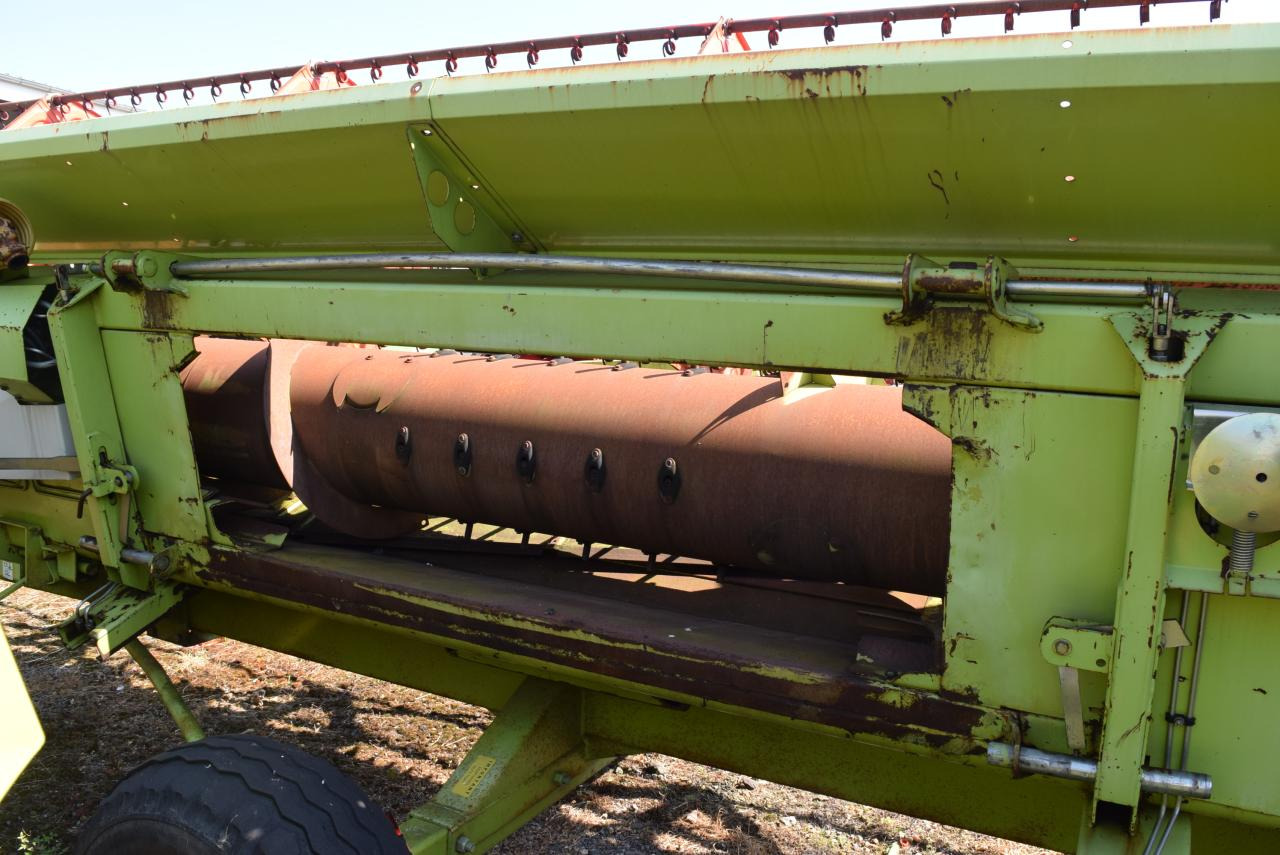 CLAAS V900 *Schneidwerk* - Schneidwerk: das Bild 5 CLAAS V900 *Schneidwerk* - Schneidwerk: das Bild 5
