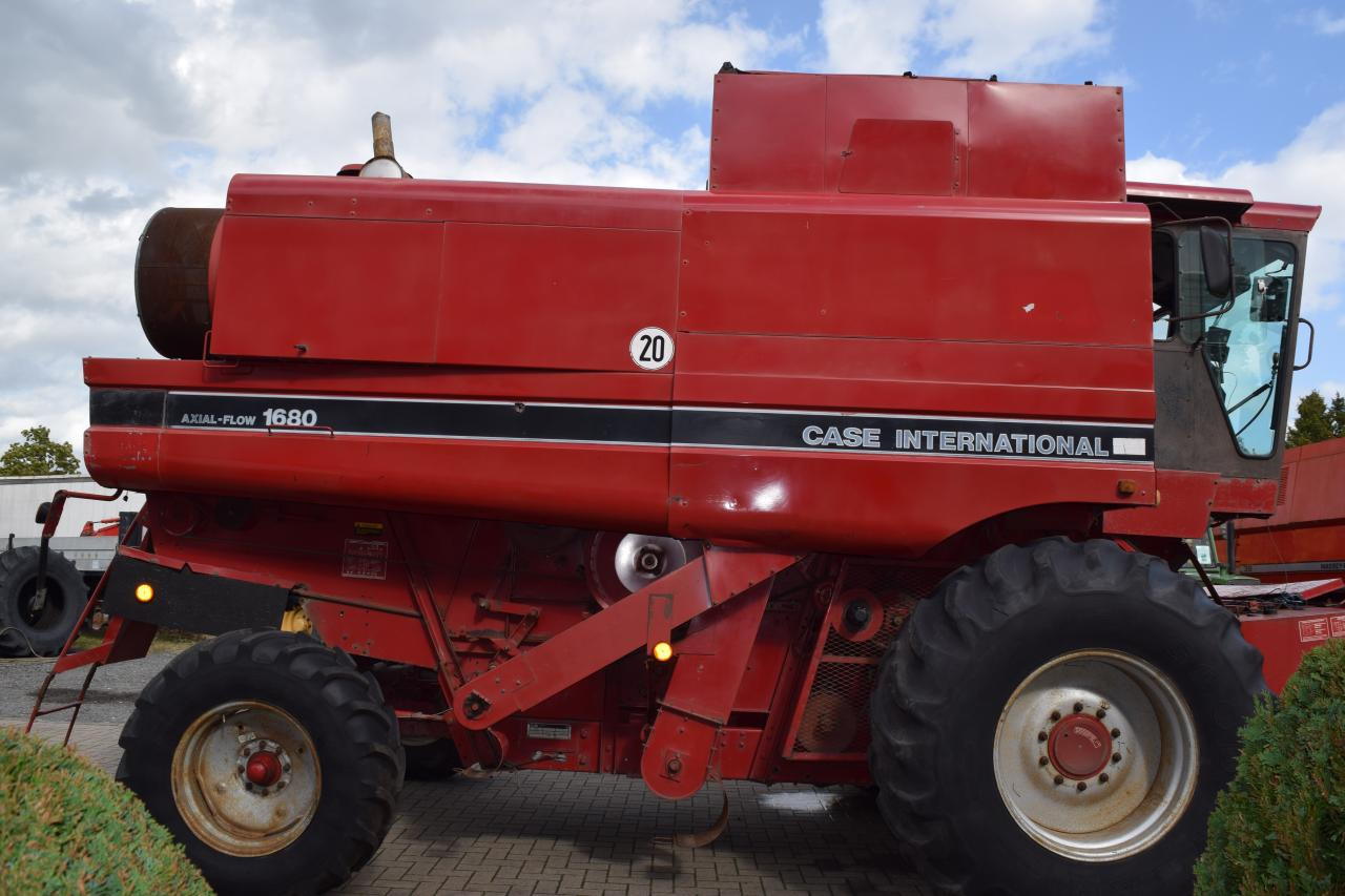 Case-IH 1680 Axial - Mähdrescher: das Bild 4 Case-IH 1680 Axial - Mähdrescher: das Bild 4