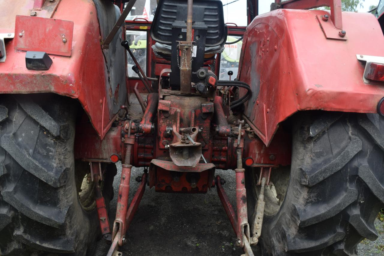 Case-IH 844 A/S - Traktor: das Bild 4 Case-IH 844 A/S - Traktor: das Bild 4