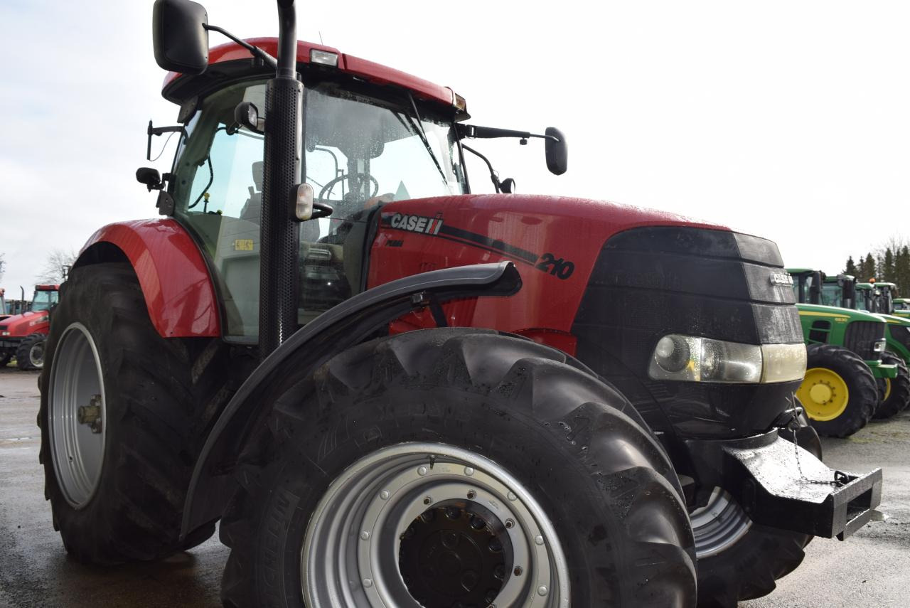 Case-IH Puma 210 - Traktor: das Bild 4 Case-IH Puma 210 - Traktor: das Bild 4