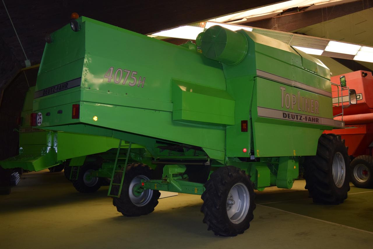 Deutz-Fahr 4075 H TopLiner - Mähdrescher: das Bild 4 Deutz-Fahr 4075 H TopLiner - Mähdrescher: das Bild 4