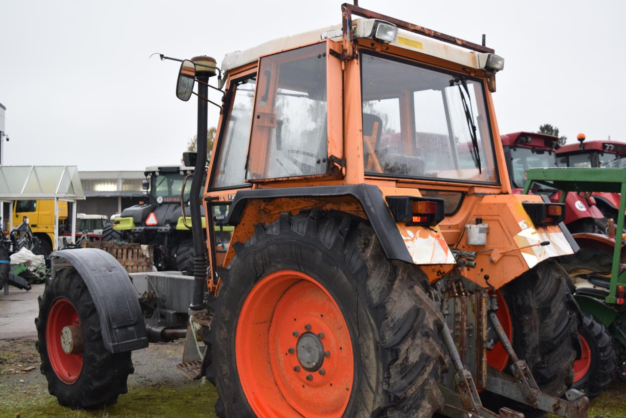 Fendt 380 GTA - Traktor: das Bild 5 Fendt 380 GTA - Traktor: das Bild 5