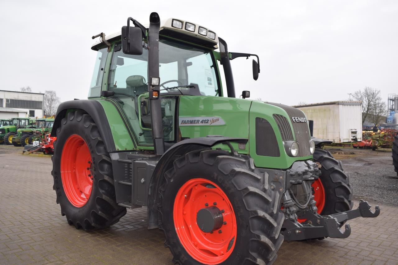 Fendt 412 Vario - Traktor: das Bild 2 Fendt 412 Vario - Traktor: das Bild 2