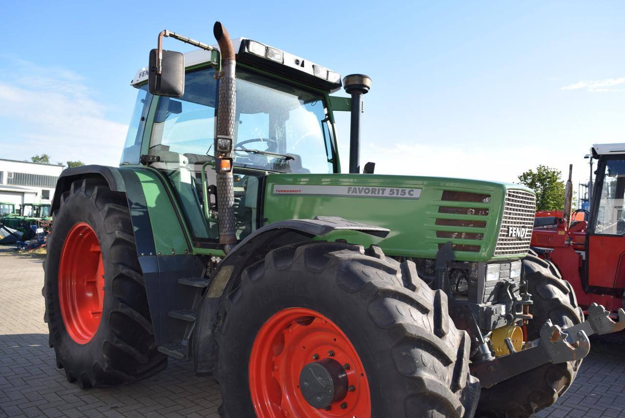 Fendt Favorit 512 - Traktor: das Bild 1 Fendt Favorit 512 - Traktor: das Bild 1