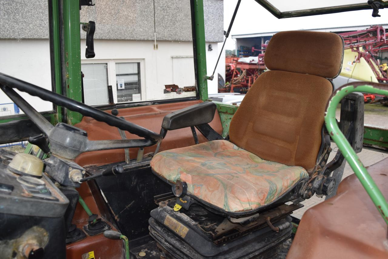 Traktor Fendt Favorit 614 LS Turbo: das Bild 6