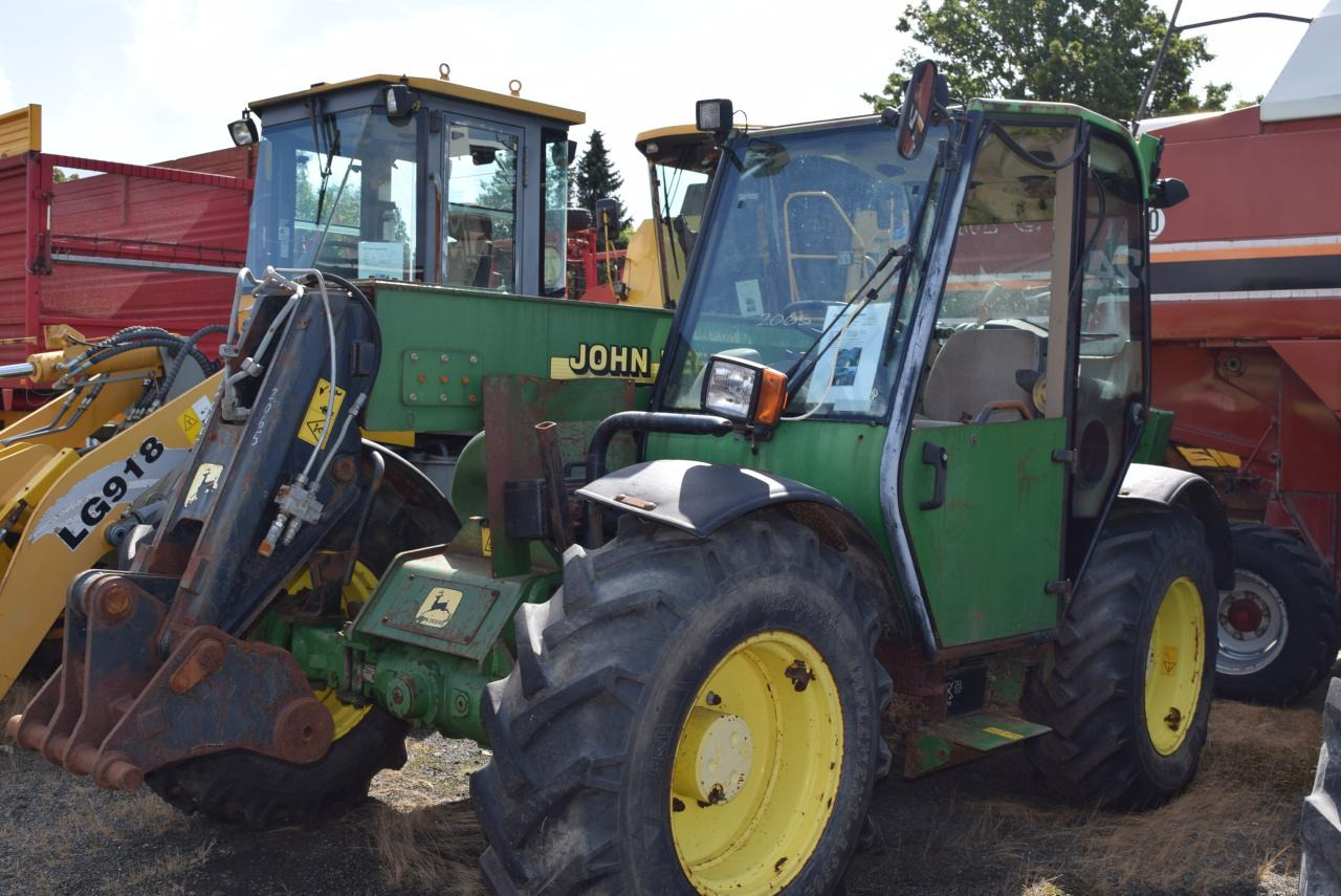 John Deere 3200 - Teleskoplader: das Bild 1 John Deere 3200 - Teleskoplader: das Bild 1