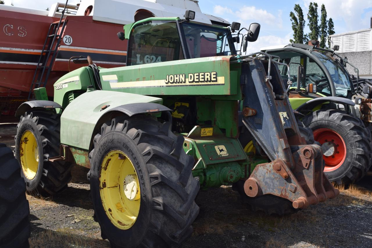 John Deere 3200 - Teleskoplader: das Bild 2 John Deere 3200 - Teleskoplader: das Bild 2