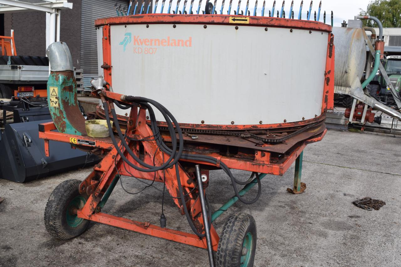 Kverneland KD 807 *Ballenauflöser* - Silotechnik: das Bild 2 Kverneland KD 807 *Ballenauflöser* - Silotechnik: das Bild 2