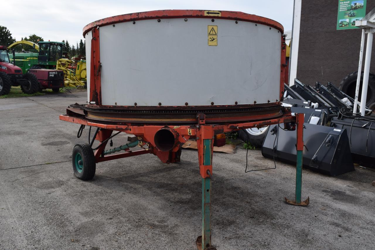 Kverneland KD 807 *Ballenauflöser* - Silotechnik: das Bild 4 Kverneland KD 807 *Ballenauflöser* - Silotechnik: das Bild 4