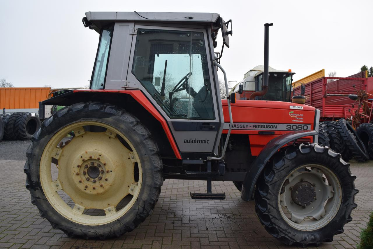 Massey Ferguson MF 3060 - Traktor: das Bild 2 Massey Ferguson MF 3060 - Traktor: das Bild 2