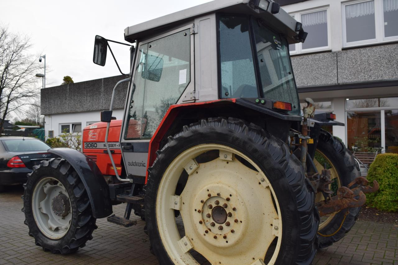 Massey Ferguson MF 3060 - Traktor: das Bild 5 Massey Ferguson MF 3060 - Traktor: das Bild 5