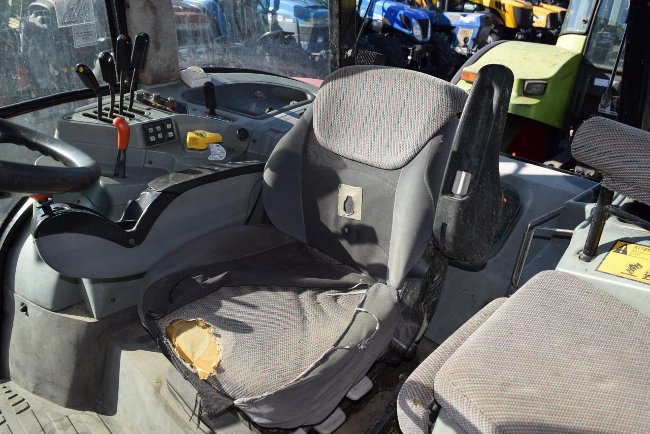 Traktor Massey Ferguson MF 8250: das Bild 6 Traktor Massey Ferguson MF 8250: das Bild 6