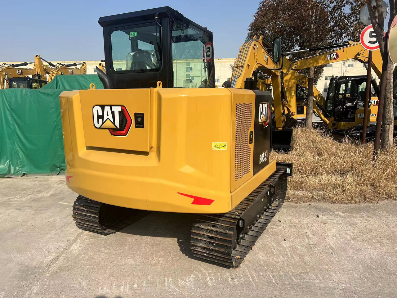 CAT 305.5 - Minibagger: das Bild 2 CAT 305.5 - Minibagger: das Bild 2