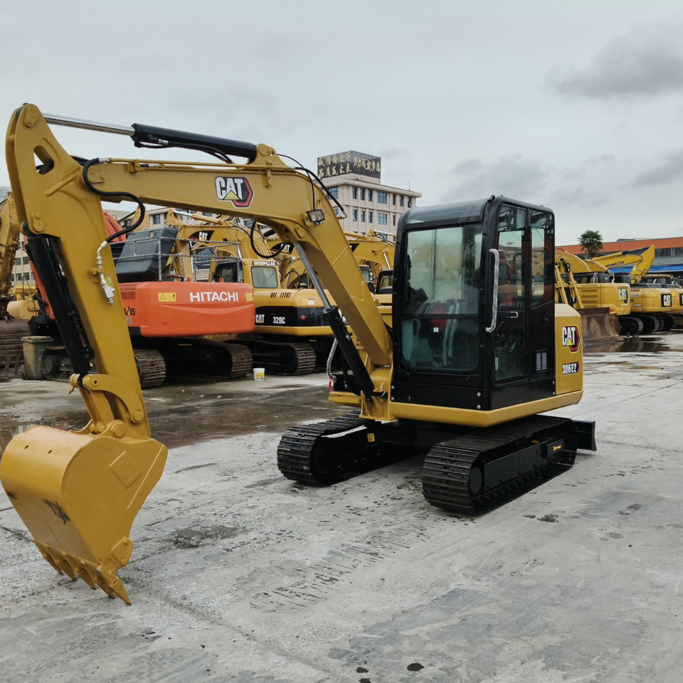CAT 306E - Minibagger: das Bild 2 CAT 306E - Minibagger: das Bild 2