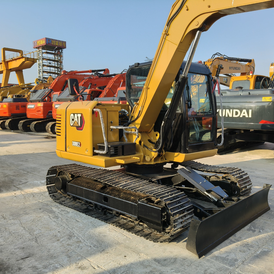 CAT CAT308E2 - Minibagger: das Bild 4 CAT CAT308E2 - Minibagger: das Bild 4