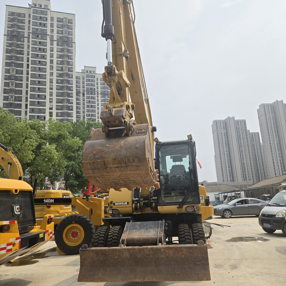 CAT M320D2 - Mobilbagger: das Bild 2 CAT M320D2 - Mobilbagger: das Bild 2