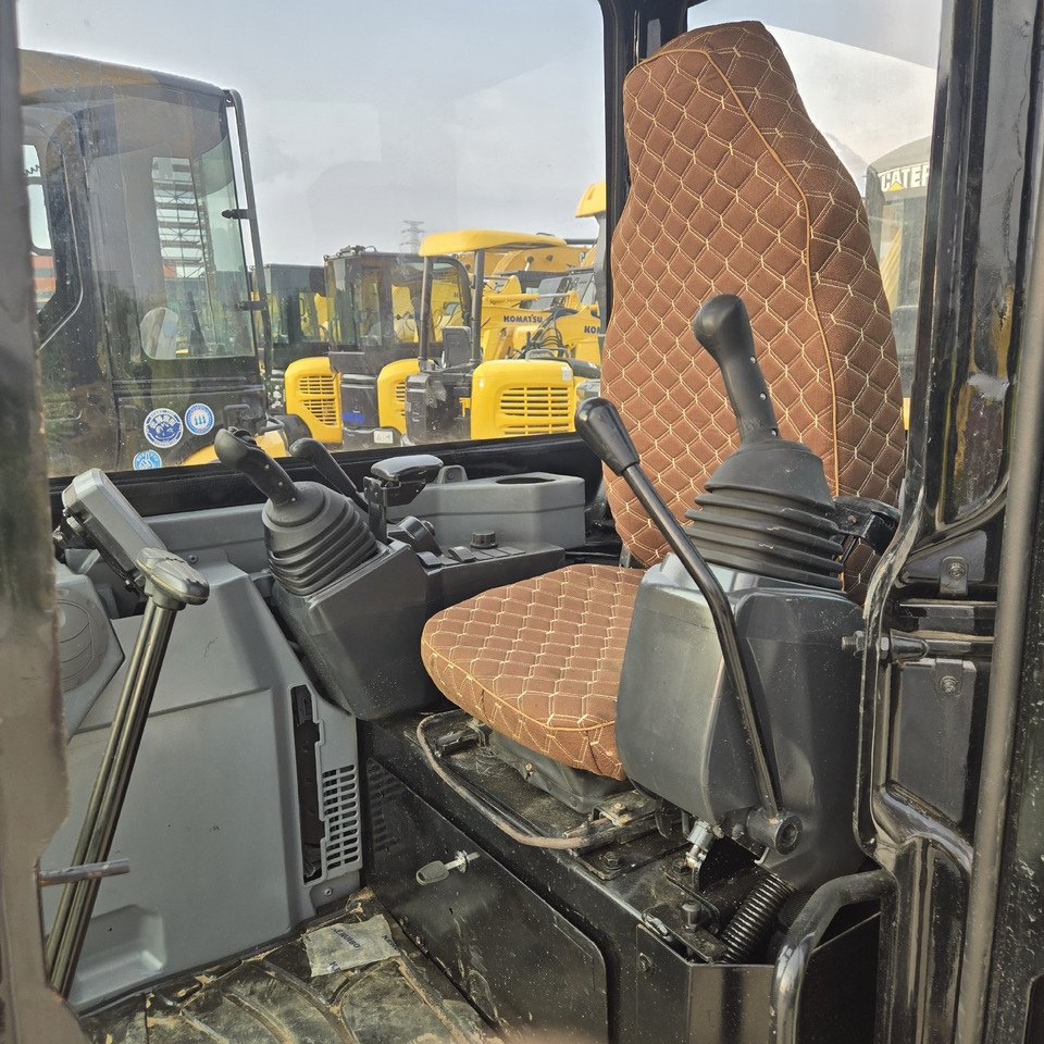 Minibagger CATERPILLAR 303.5E2: das Bild 10