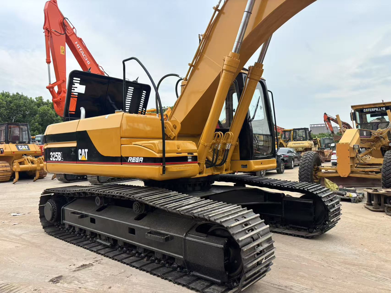 CATERPILLAR 325B - Kettenbagger: das Bild 5 CATERPILLAR 325B - Kettenbagger: das Bild 5