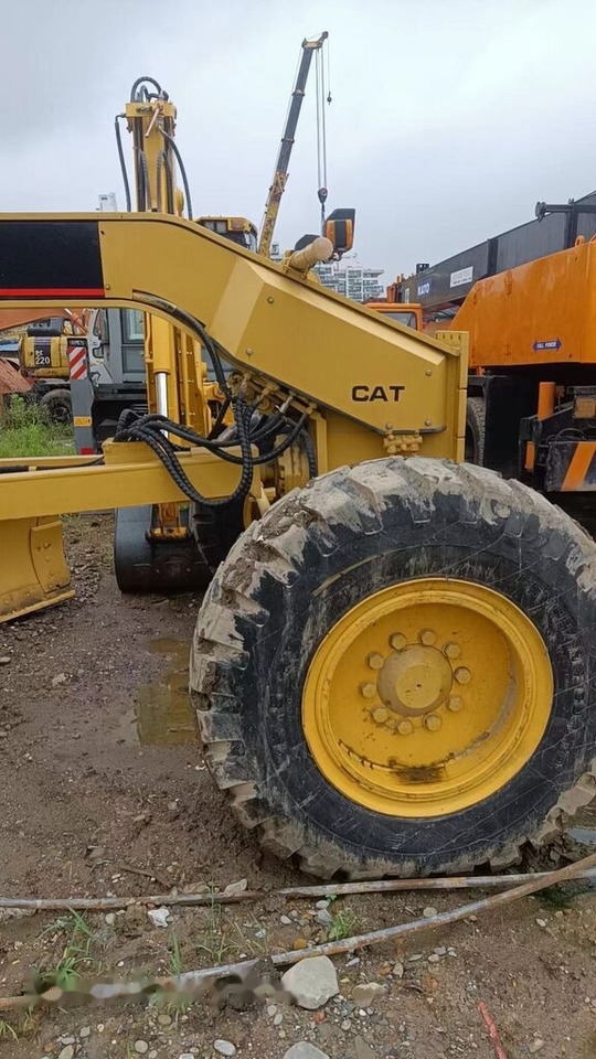 Grader Caterpillar 140H: das Bild 7