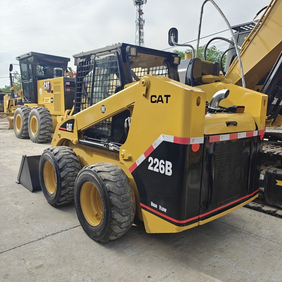 Caterpillar 226B - Kompaktlader: das Bild 3 Caterpillar 226B - Kompaktlader: das Bild 3