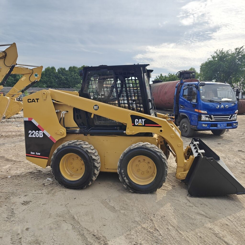 Caterpillar 226B - Kompaktlader: das Bild 4 Caterpillar 226B - Kompaktlader: das Bild 4